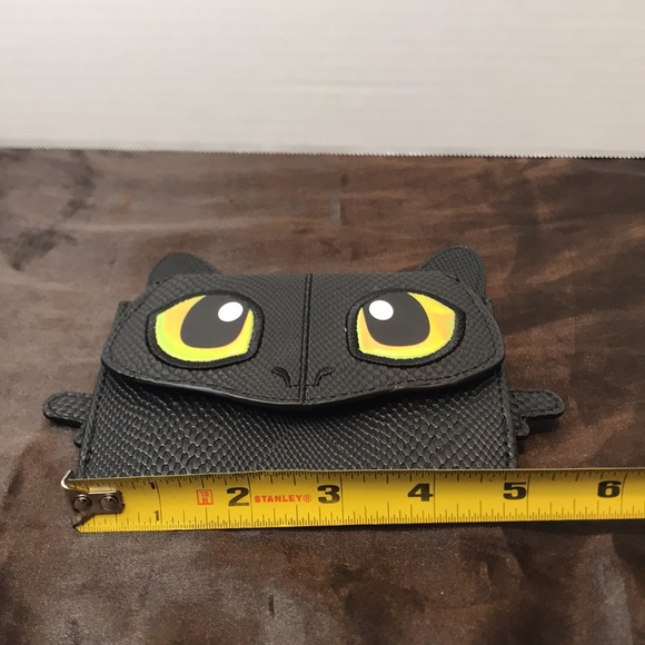 How to Train Your Dragon Coin Purse Key Chain Holder - Picture 7 of 8